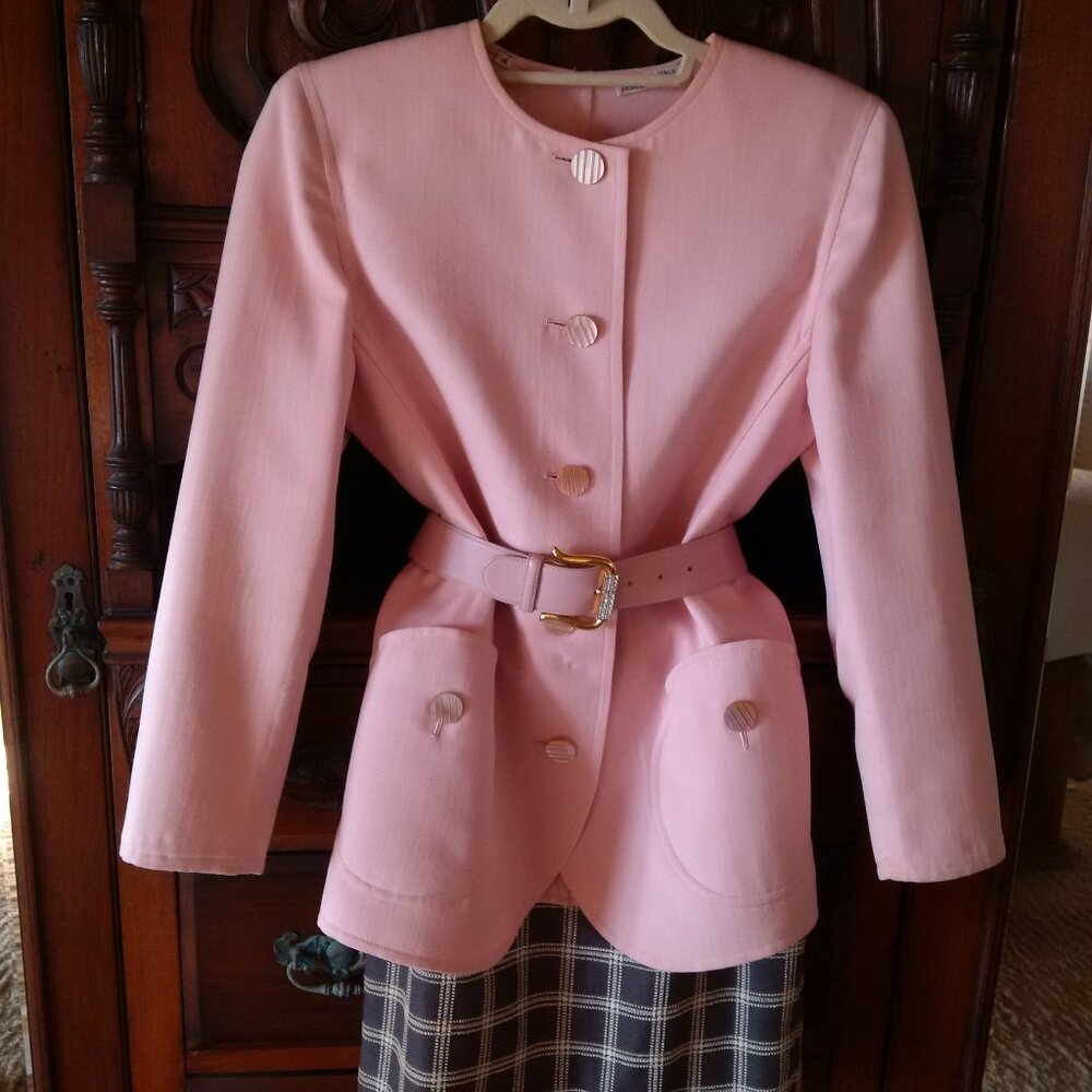 VALENTINO BOUTIQUE Vintage Pink and Grey Suit S4